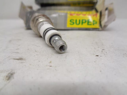 BRAND NEW BOSCH SUPER HYUNDAI HONDA FORD CHRYSLER 5-PACK 7557 R13T3