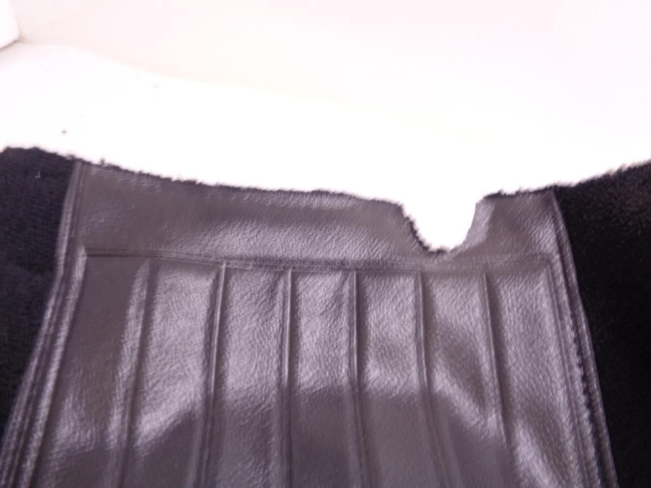 NEW GENUINE CLASSIC FORD MUSTANG CARPET BLACK WITH LOGO SR