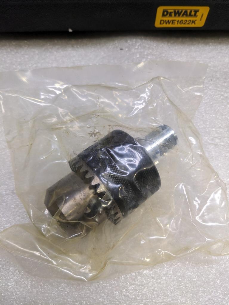 DEWALT DWE1622K MAGNETIC DRILL PRESS VAR SPEED 300-450RPM ELECTRO 120VAC NEW R31