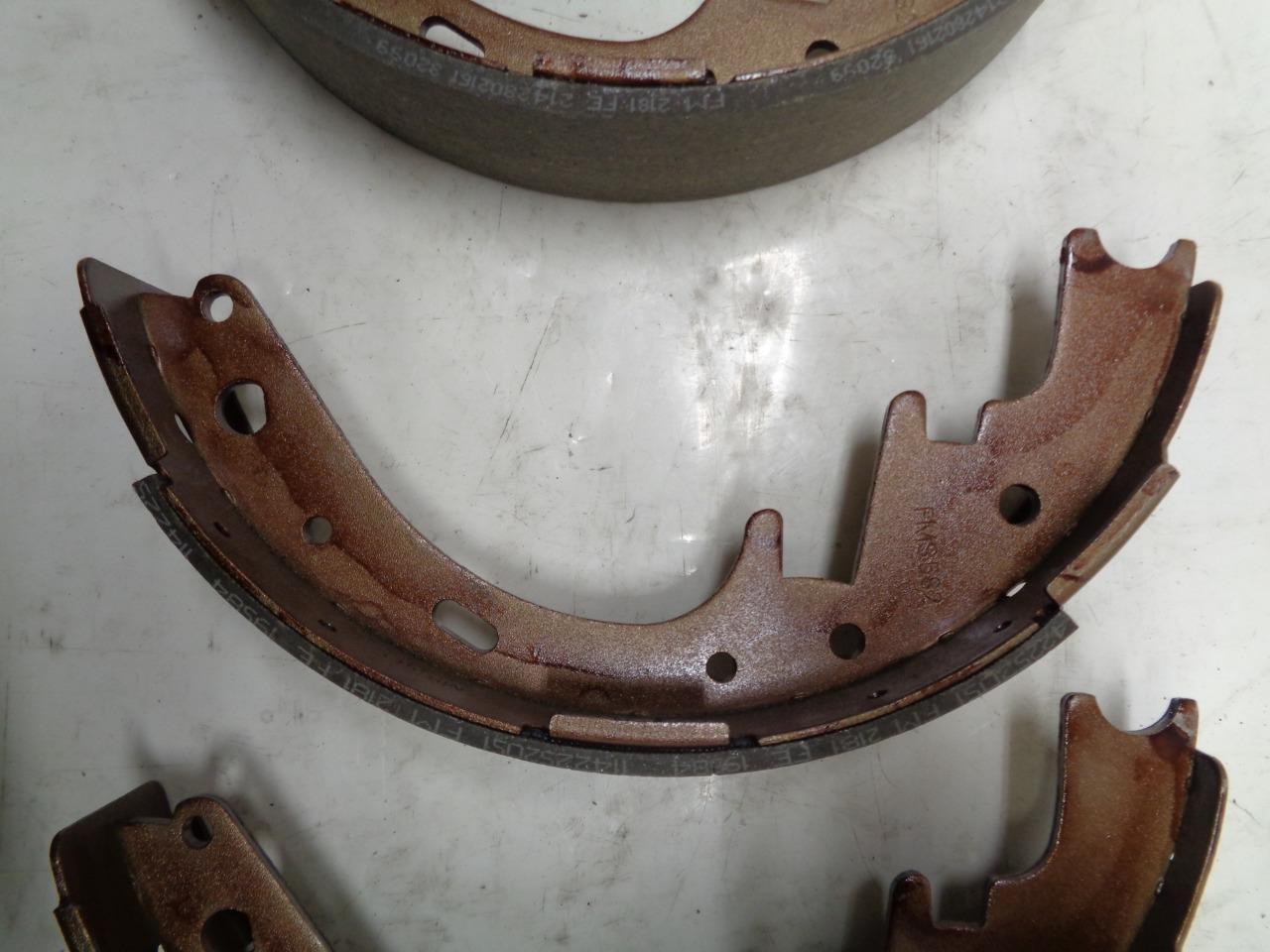 NEW PBR BRAKE SHOE SET  2141AT582 SET R5