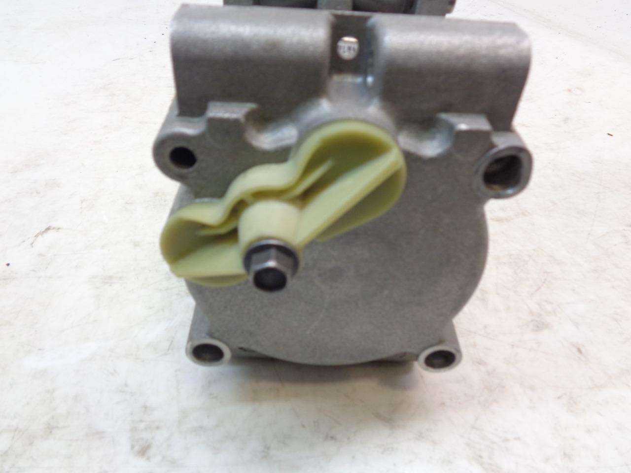 NEW NAPA 273135 A/C COMPRESSOR 91-01 FORD EXPLORER, 90-04 FORD RANGER R1