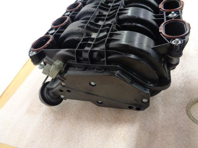 OEM USED PORSCHE INTAKE DISTRIBUTOR/MANIFOLD 948 110 016 05/948 605 115 03 R31