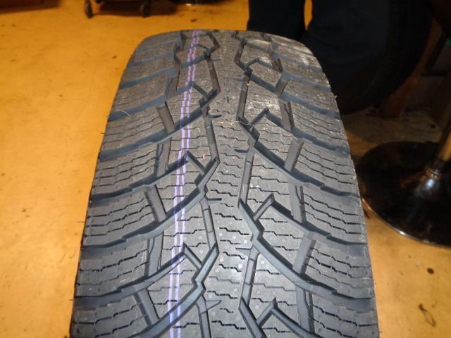 NOKIAN HAKKAPELIITTA CR4 NON STUDDED 205 75 16C 113/111R LRD 8PLY TIRE