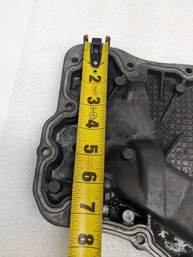 PORSCHE MACAN 15-18 TURBO ENGINE LOWER OIL PAN 94610701531 USED R24