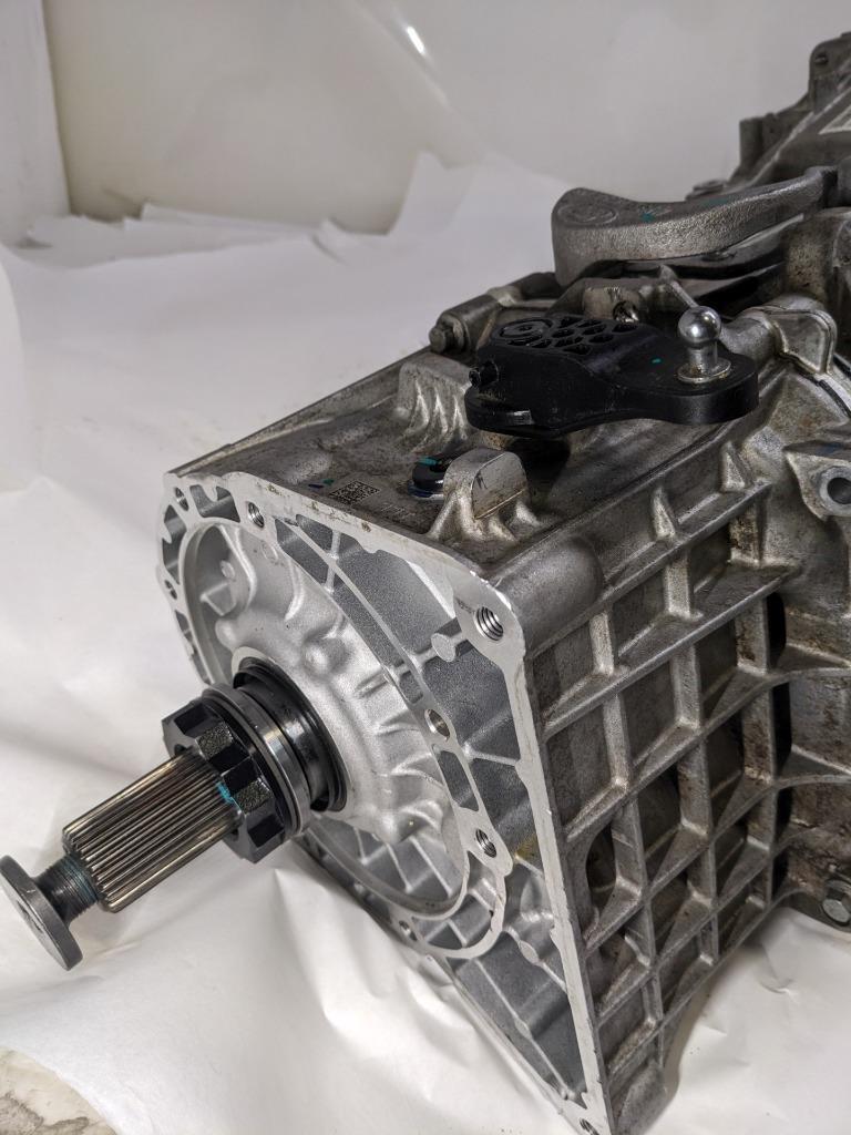 FOMOCO MB3R-7006-AYB AUTOMATIC TRANSMISSION FOR FORD 24" NEW B3B2