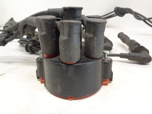 USED BOSCH DISTRIBUTOR CAP AND WIRES/CABLES for PORSCHE 911 1 235 522 413 R25