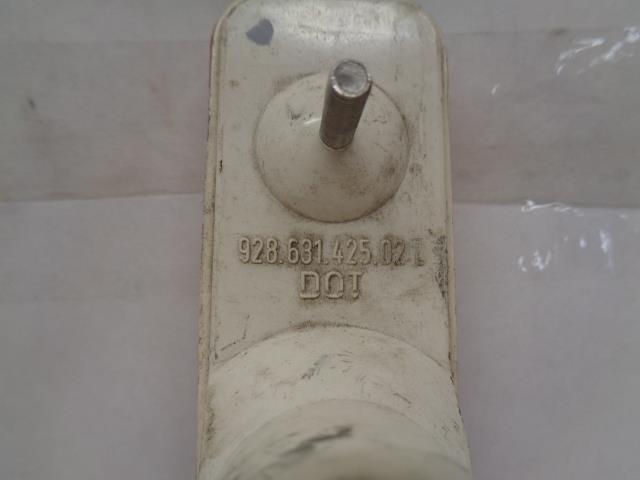 USED PORSCHE REAR LEFT SIDE MARKER LENS ONLY 944 631 425 02 R25T4