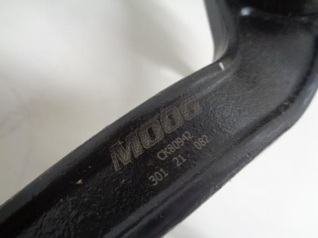 1 NEW MOOG CK80942 CONTROL ARM AND BALL JOINT ASSEMBLY FRONT/UPPER CHEVY/GMC R12