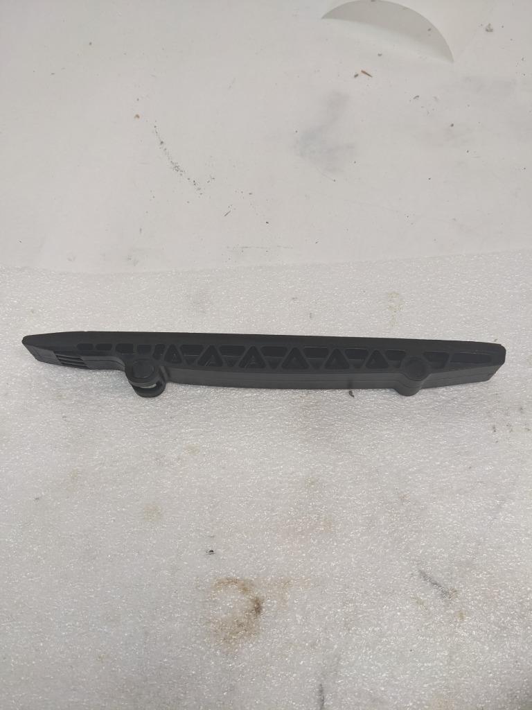 PORSCHE 986/987 BOXSTER ENGINE TIMING CHAIN GUIDE 99610517353 USED 996BGL2T2