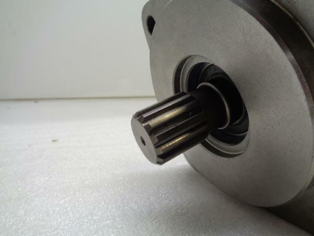 Carco Paccar 107937 Hydraulic Motor NEW J1