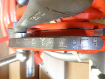 RIDGID 15682 MODEL 300 COMPLETE PIPE THREADING MACHINE w/1452 TOOL TRAY BSR3.1