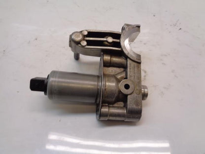 Porsche Cayenne 03-06 4.5L (955) Camshaft Actuator 948 105 126 5R USED OEM R24T2