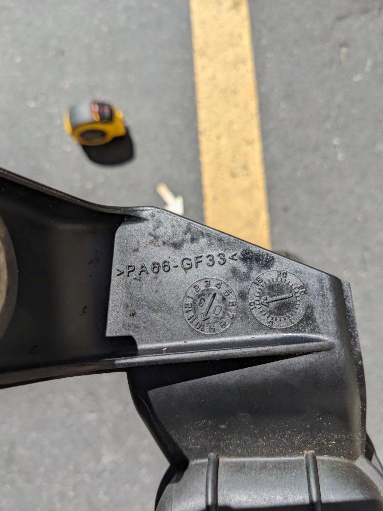 FORD 4C3Z-6K775-BA INTERCOOLER ASSEMBLY FOR 04 EXCURSION/F250SD-F550SD USED B2