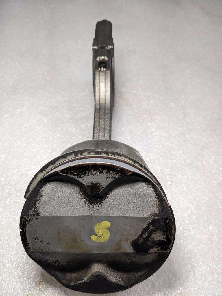 PORSCHE 987 BOXSTER PISTON & CONNECTING ROD #5 9961031028R USED 996B.G.L.
