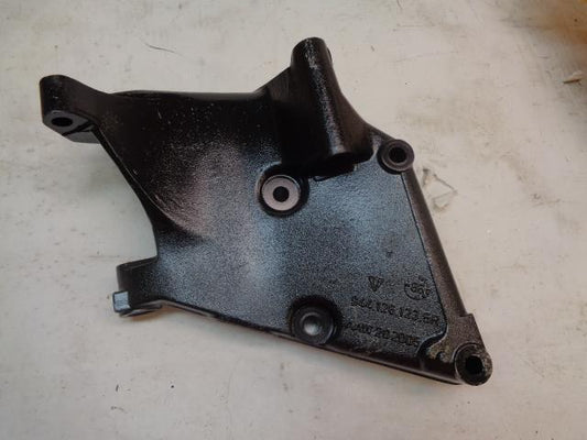 REFINISHED ALTERNATOR AND AC COMPRESSOR MOUNTING BRACKET 944 126 123 5R R25T8