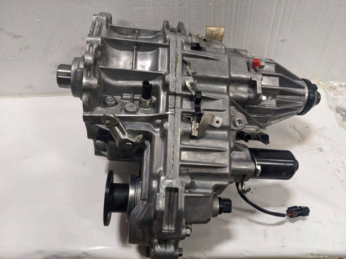 NISSAN ARMADA PATHFINDER 2004-2008 TRANSFER CASE ASSEMBLY 33100-7S110 BSRG1