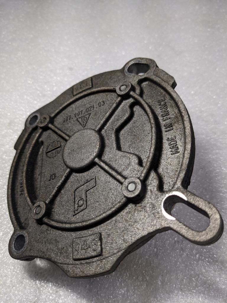 PORSCHE 911/996 SECONDARY OIL PUMP 99710702103 USED 996B.G.L.