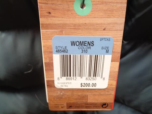 NEW GENUINE WOMENS NIKE DOWN JACKET IN GREEN SIZE medium 485462 SR