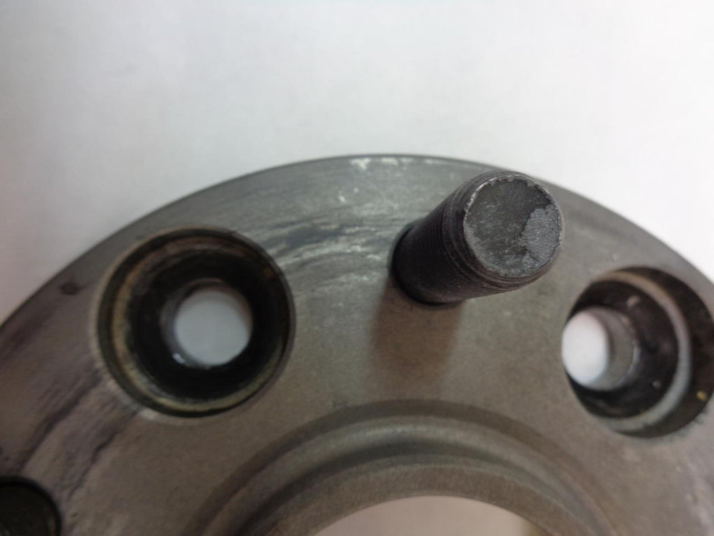USED PAIR OF HUB SPACERS WITH LUG NUTS BBS09.23.495-23 R5TF