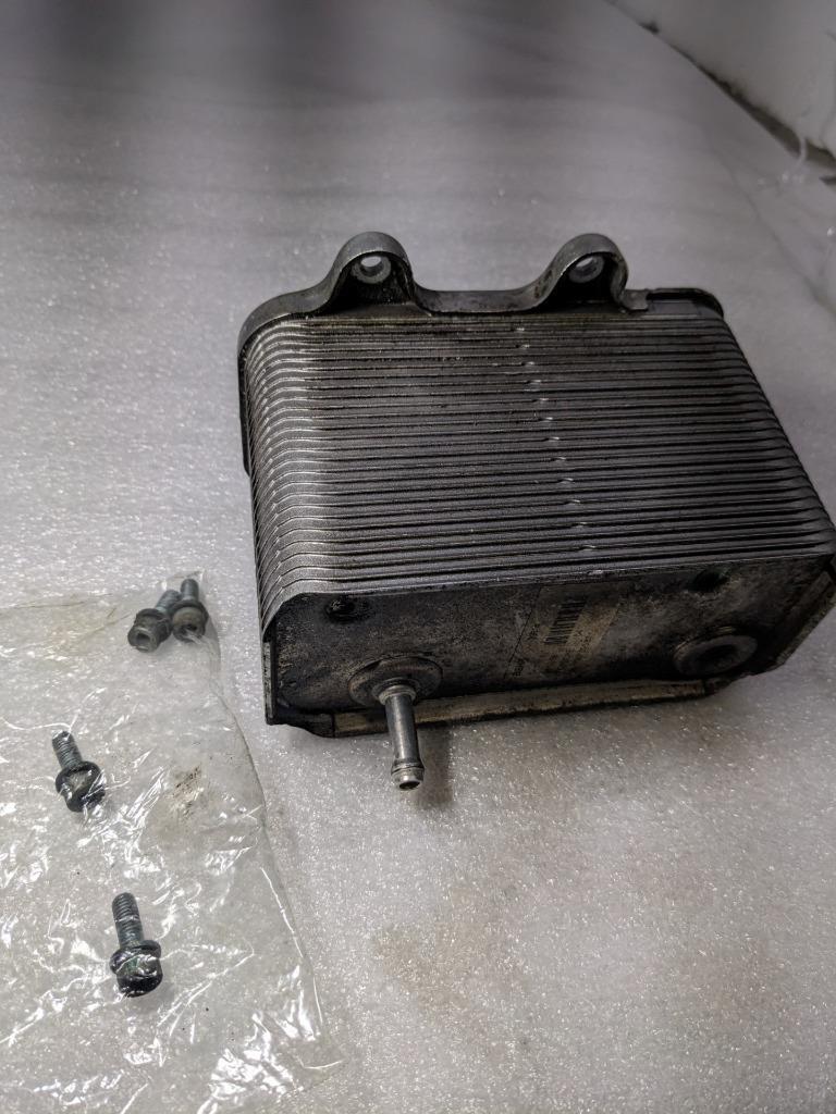 PORSCHE 911 BOXSTER OIL COOLER 99613702557 USED 996B.G.L.