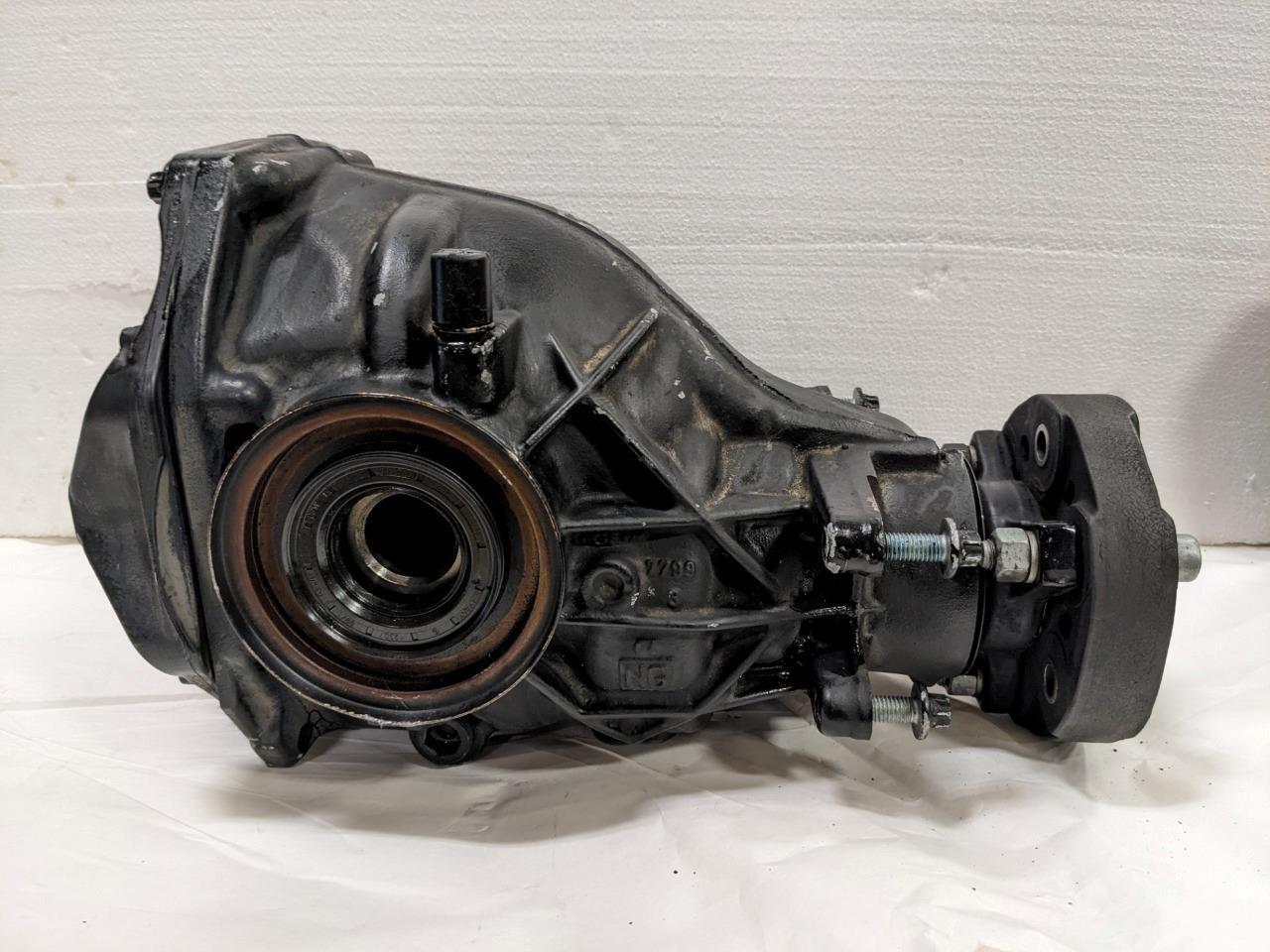 04-06 MERCEDES SL500 DIFFERENTIAL DIFF REAR AXLE CARRIER 2303510305 USEDBSIG1