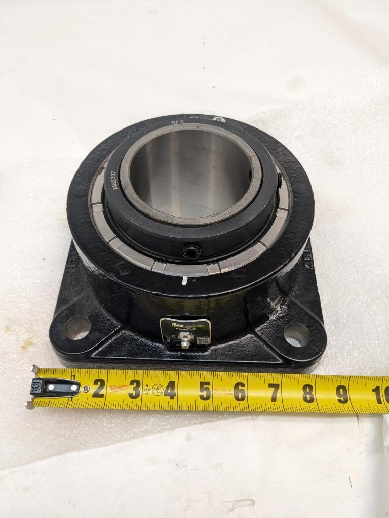 REXNORD MB2307 CAST IRON FLANGE BLOCK BALL BEARING 4 BOLT SQUARE NEW J2