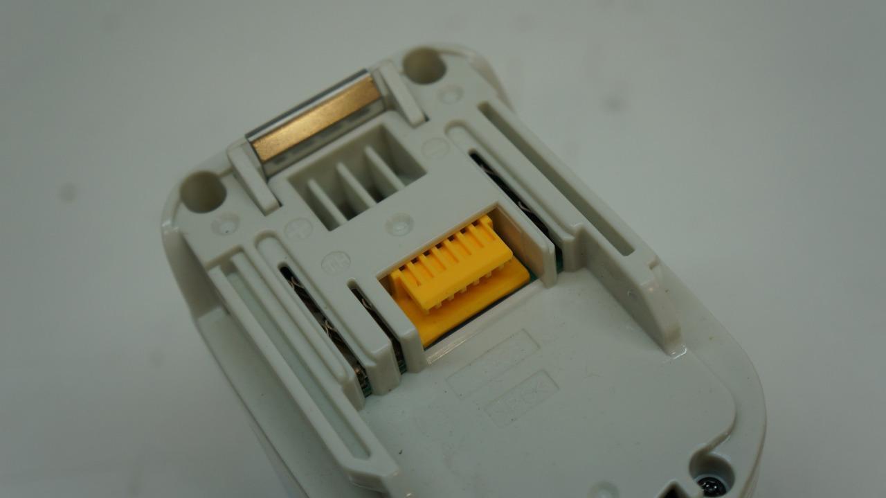 NOS MAKITA 14.4V 2.7Ah RECHARGEABLE CORDLESS BATTERY BH1427 R28