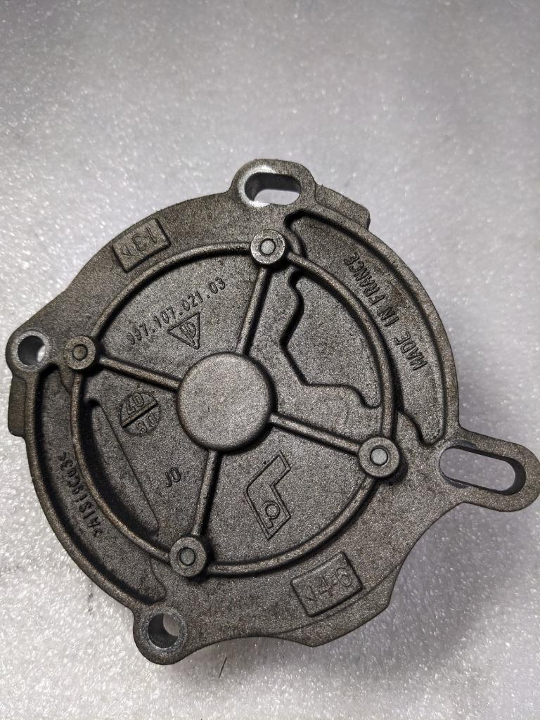 PORSCHE 911/996 SECONDARY OIL PUMP 99710702103 USED 996B.G.L.
