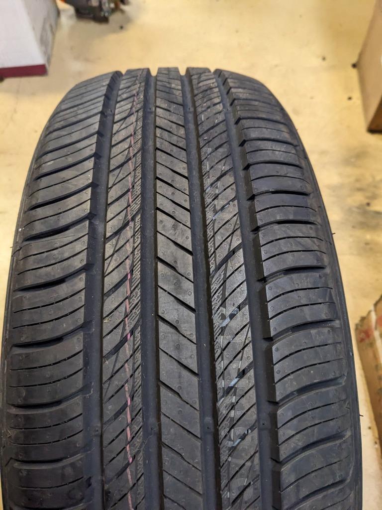 KUMHO CRUGEN HP71 P 235 60 18 107V XL TIRE 2227843 CQ2