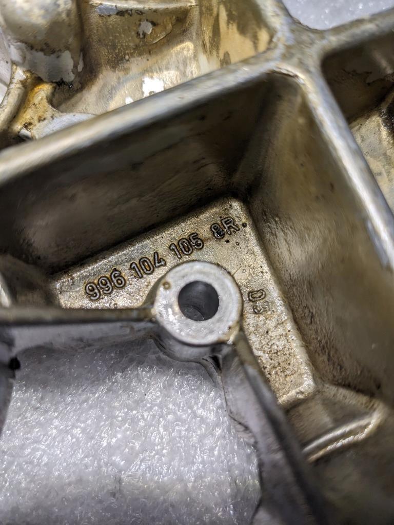 PORSCHE 911 996 98-05 TAPPET HOUSING CAMSHAFT 9961041058R USED 996B.G.L.