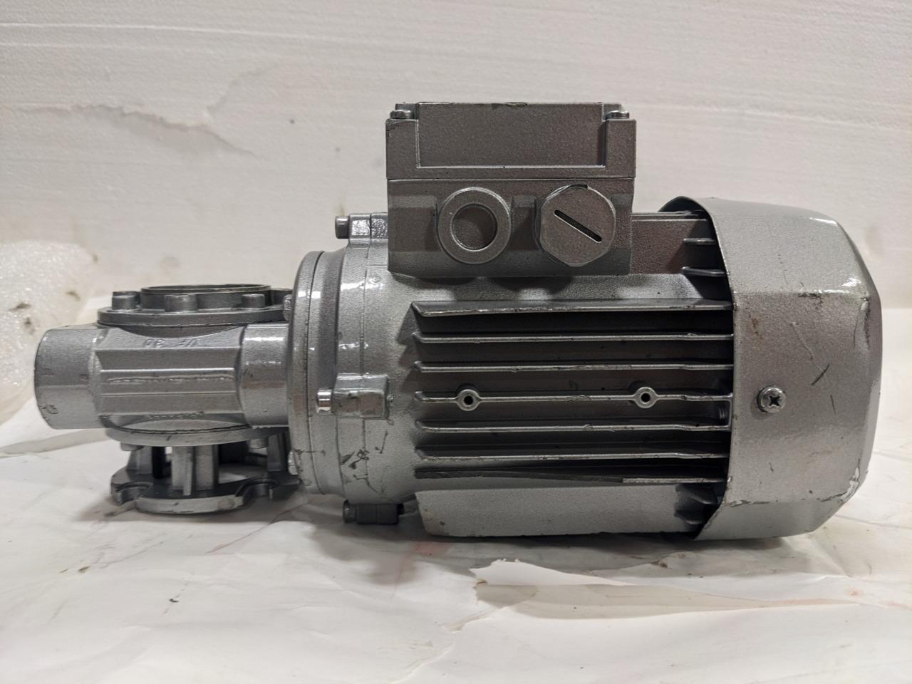 Bonfiglioli P63B14 B3 OIL TYPE JD00012562 with Motor 830520156 NEW BSIG1