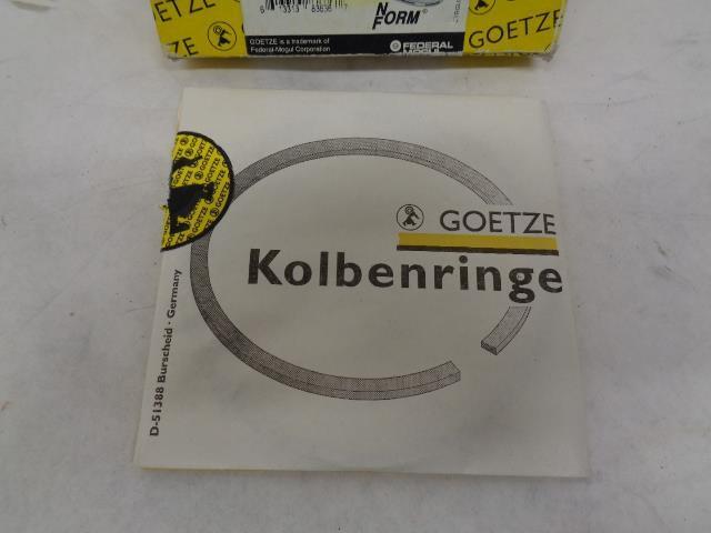 NEW GOETZE RINGS FOR PORSCHE 944 968 3.0L 08-324500-00 R20T5