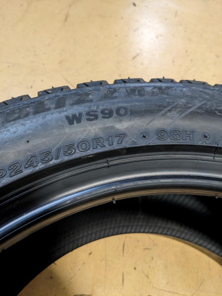 BRIDGESTONE BLIZZAK WS90 P 945 50 17 98H SL TIRE 001154 CQ1