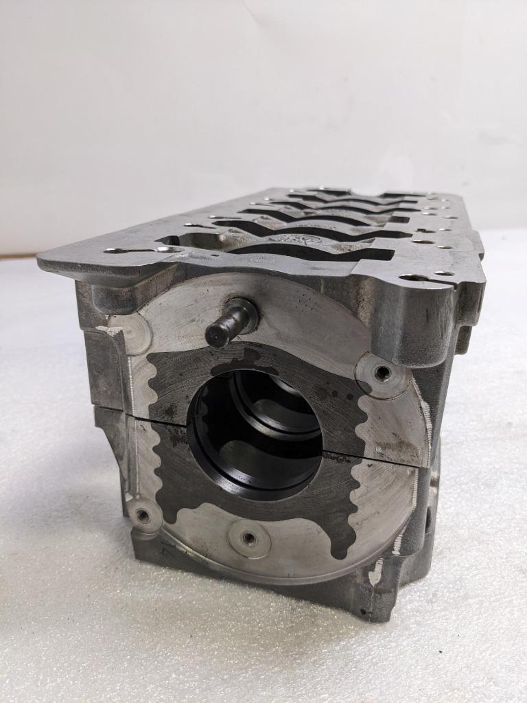 PORSCHE 9961011583R 9961011573R CRANKSHAFT CASE FOR 03 BOXSTER 986 2.7L USED 12