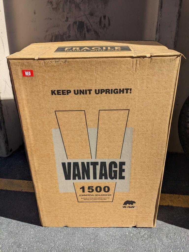 B-AIR VG1500 VANTAGE DEHUMIDIFIER RED 7.3 AMPS 76 PPD AHAM 150 PPD SAT NEW B2