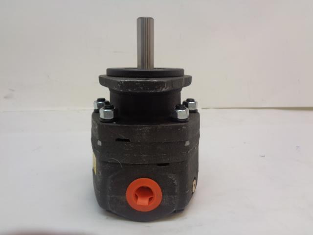 NEW PARKER HYDRAULIC PUMP/MOTOR M2B16912T20NB R33
