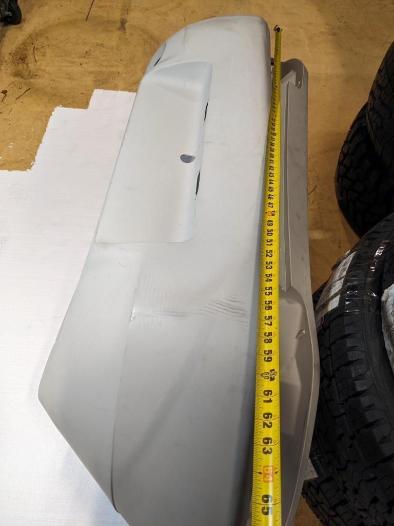 PORSCHE 928 -REAR BUMPER-LINING-WHITE- 65X30X18- 92850512322- NEW B2