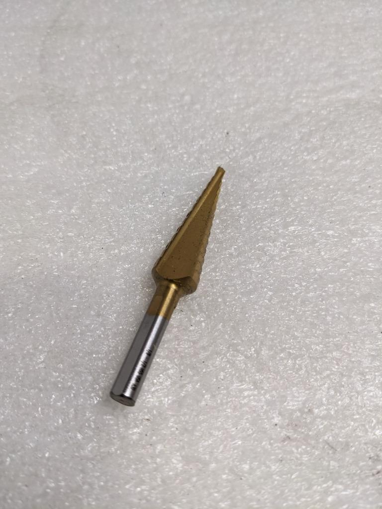 BOSCH 2610918959 TITANIUM STEP DRILL BIT 1/8"-1/2" DIA. 3" OAL NEW R22T5