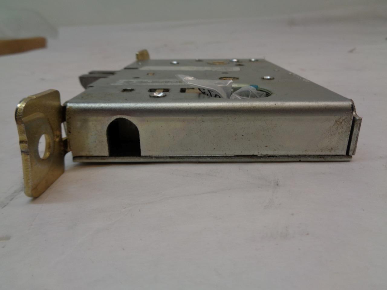 SCHLAGE L9000 SERIES DORMITORY/EXIT LOCK L9456LB R27