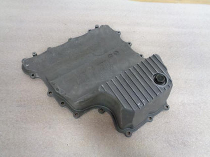 GENUINE USED PORSCHE 948 107 155 1R LOWER ENGINE OIL PAN 2008 CAYENNE 4.8L R31T1