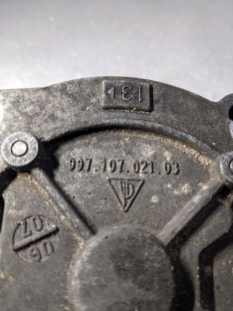 PORSCHE 911 BOXSTER SECONDARY OIL PUMP 99710702103 USED 996B.G.L.