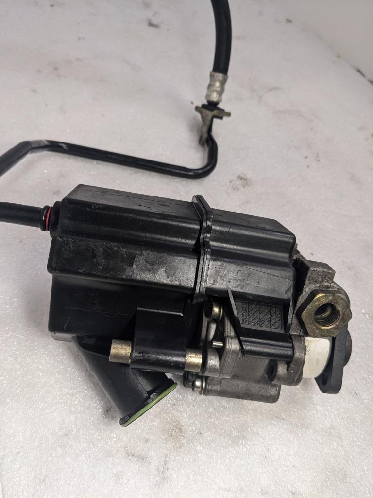 PORSCHE BOXSTER 986 POWER STEERING PUMP W RESERVIOR 99631422002 USED 996BGL