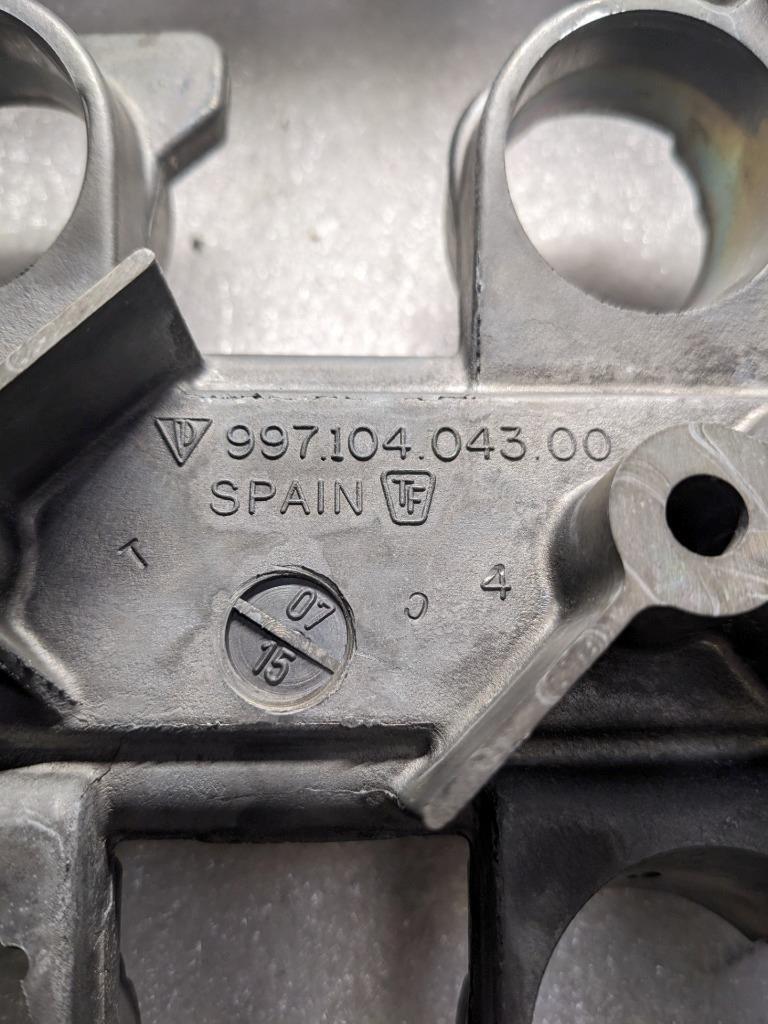 PORSCHE 911 BOXSTER PESTLE/TAPPET HOUSING 99710404300 USED 996B.GL