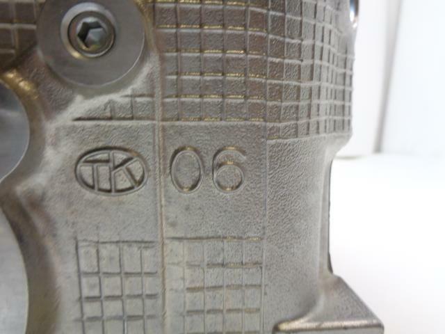 NEW GENUINE SUBARU FORESTER EJ2 LEFT BARE CYLINDER HEAD TWIN CAM R8