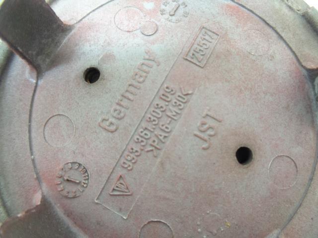 USED GENUINE PORSCHE RED CENTER CAP 993 361 303 09 R23