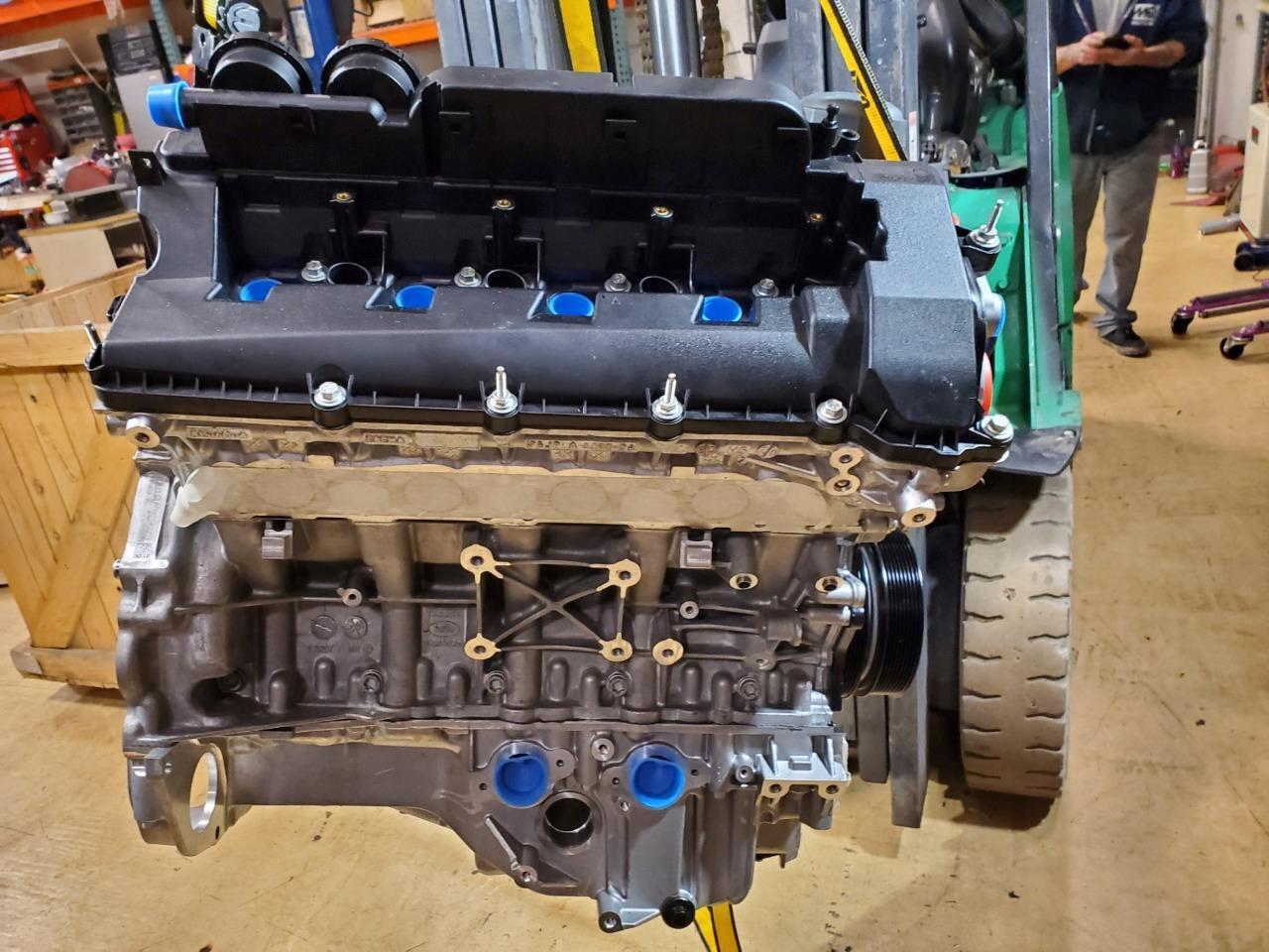 LAND ROVER VELAR 2017+ ENGINE & SHORT BLOCK 5.0L DOHC V8 PETROL LR147909 B2