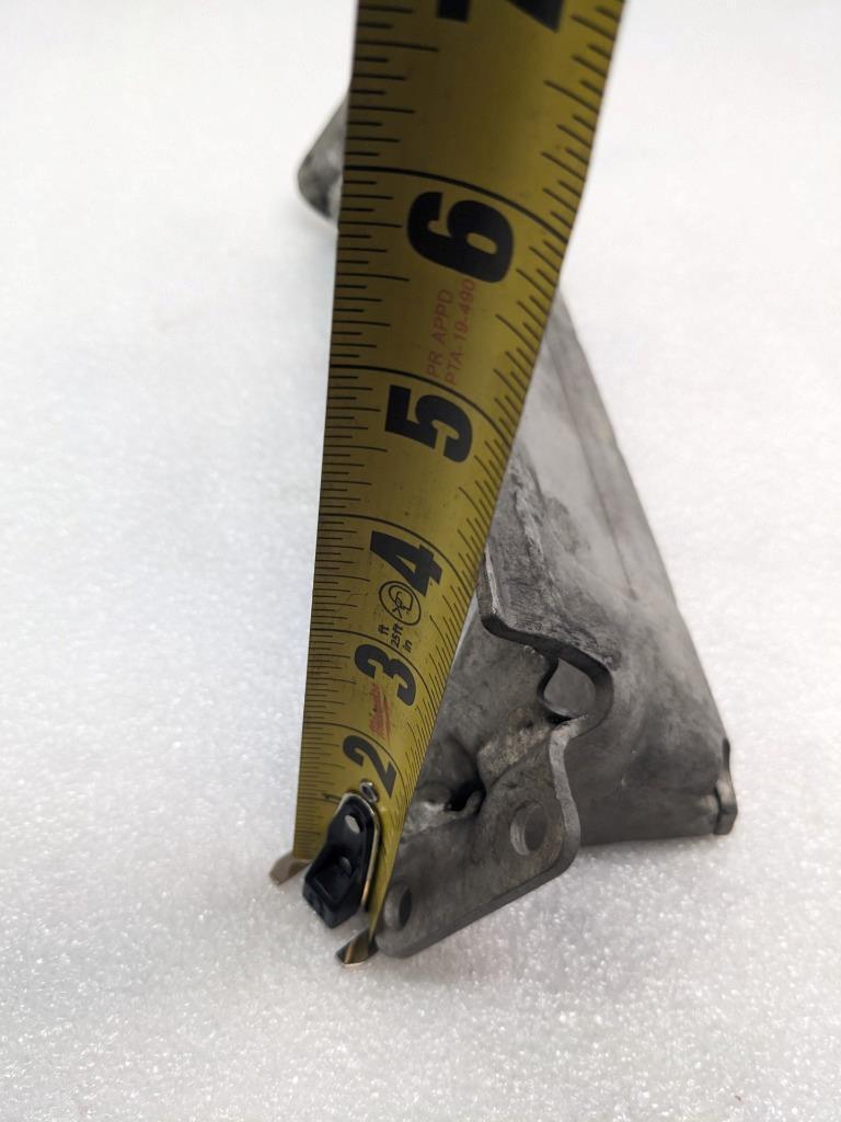 PORSCHE MACAN 15-18 HEAT PROTECTION 95B121557A USED R21