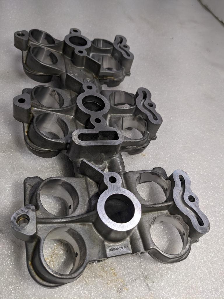 PORSCHE 987 BOXSTER TAPPET HOUSING 99710404300 USED 996B.G.L.