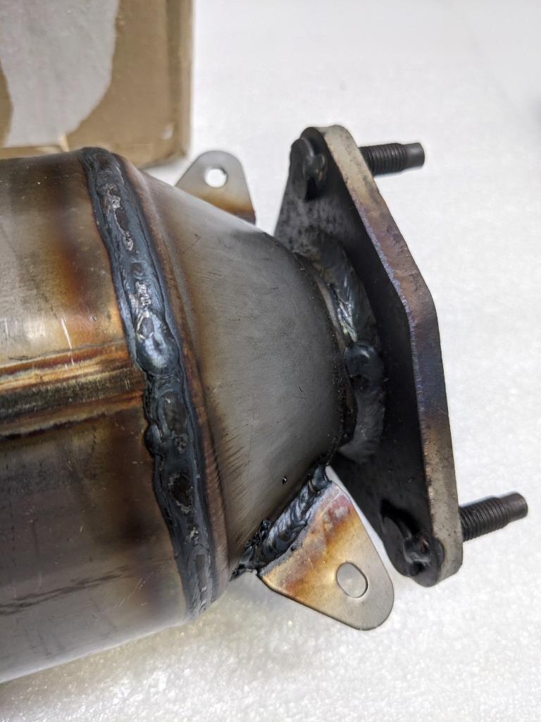 CATALYTIC CONVERTER KIT BELIEVED FOR FRONT 2003-2007 HONDA ACCORD 2.4L NEW R19