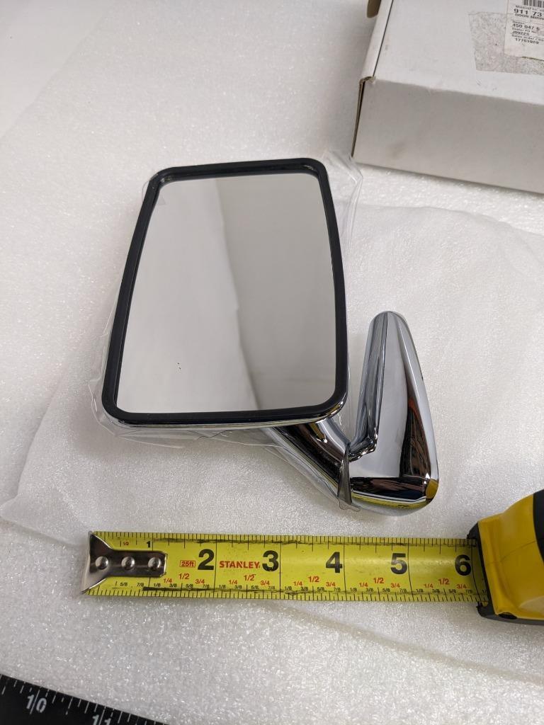 PORSCHE 91173101410 RIGHT FLAG MIRROR CHROME FOR 74-76 911 NEW PGB2TA